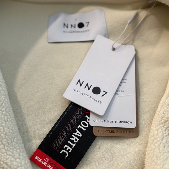 NN07 Fleece Cream Vest - Picture 6 of 6